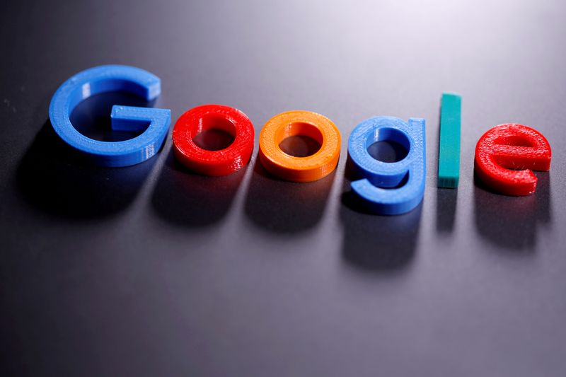 &copy; Reuters. FILE PHOTO: A 3D printed Google logo is seen in this illustration