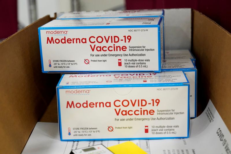&copy; Reuters. FILE PHOTO: Moderna&apos;s COVID-19 vaccine at the McKesson distribution center in Olive Branch, Mississippi