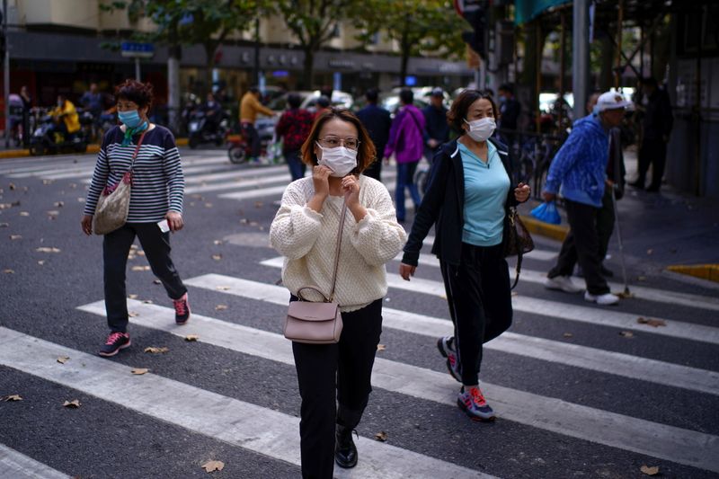 &copy; Reuters. الصين تسجل 107 إصابات جديدة بفيروس كورونا