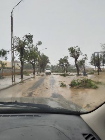 Cyclone hits Mozambique port city, brings property damage, flooding By Reuters