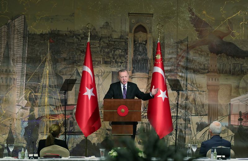 &copy; Reuters. تحليل-تركيا تأمل تحسن العلاقات مع الاتحاد الأوروبي بفضل محادثات المتوسط