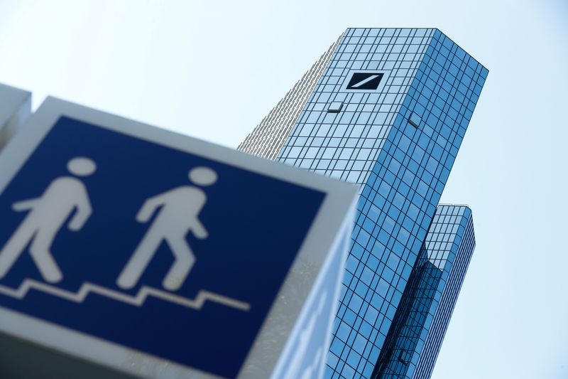 &copy; Reuters. FILE PHOTO: Germany&apos;s Deutsche Bank headquarters are pictured in Frankfurt