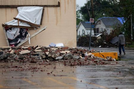 Natural catastrophes cause above-average $100 billion in insurance losses in 2020