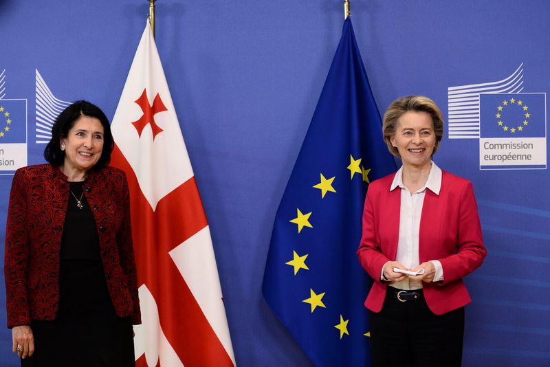 &copy; Reuters. FILE PHOTO: Georgia&apos;s President Zourabichvili meets EU Commission President von der Leyen in Brussels