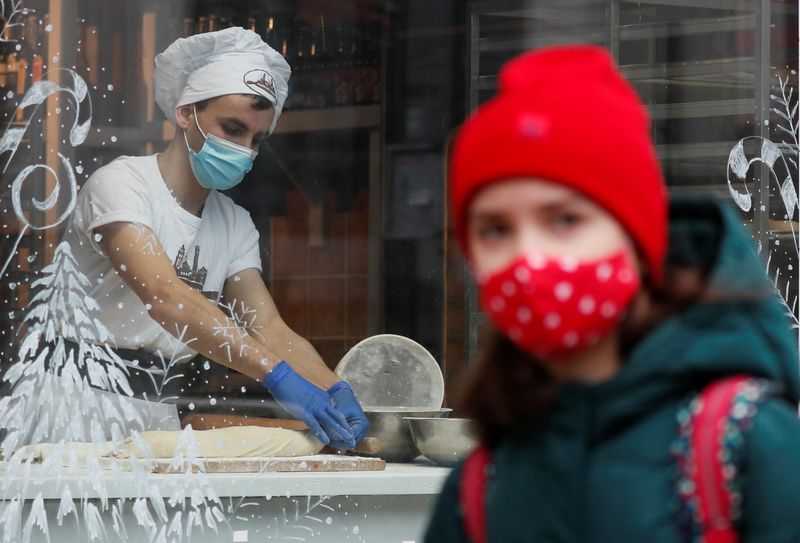 &copy; Reuters. Ukraine lifts coronavirus lockdown