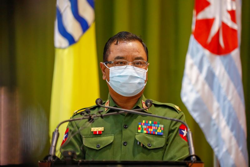 © Reuters. News conference ahead of new parliament term and formation of new government in Naypyitaw
