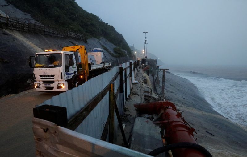 &copy; Reuters. Caminhão no Rio de Janeiro