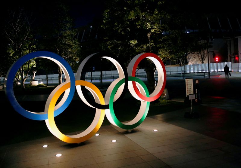 &copy; Reuters. FILE PHOTO: Olympic rings are seen near the National Stadium in Tokyo