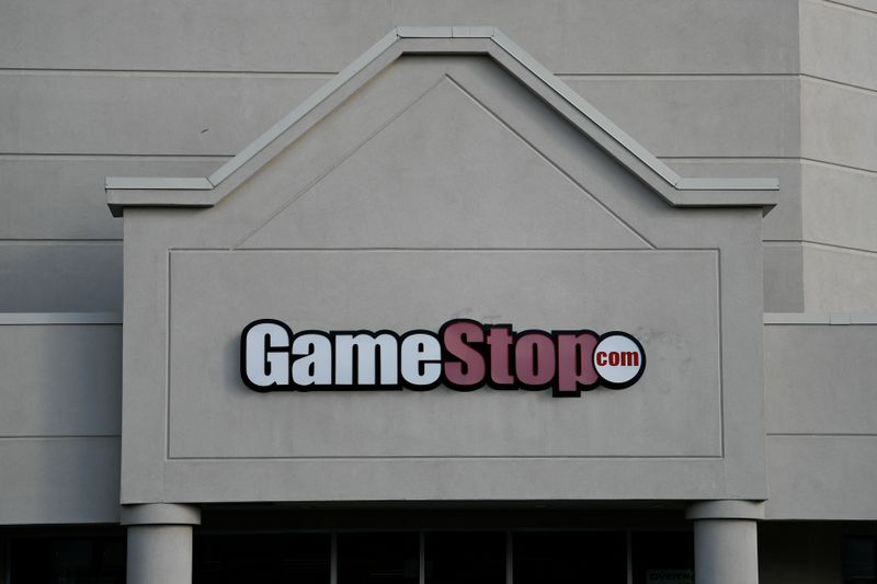 &copy; Reuters. FILE PHOTO: A GameStop store is photographed in Austin, Texas