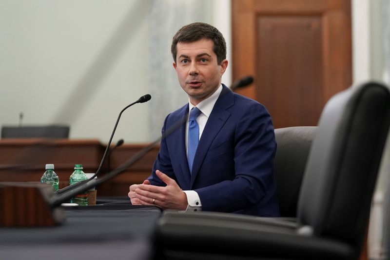 &copy; Reuters. U.S. Senate panel holds hearing for transportation nominee