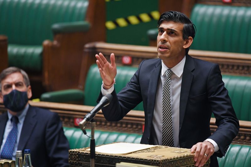 &copy; Reuters. FILE PHOTO: British finance minister Rishi Sunak speaks at the House of Commons in London