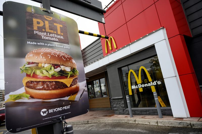 &copy; Reuters. FILE PHOTO: A sign promoting McDonald&apos;s &quot;PLT&quot; burger with a Beyond Meat plant-based patty at one of 28 test restaurant locations in London, Ontario