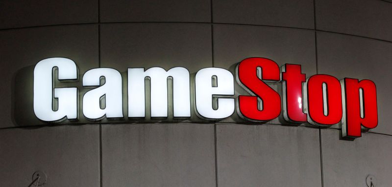 &copy; Reuters. FILE PHOTO: A GameStop sign is pictured in Pasadena, California