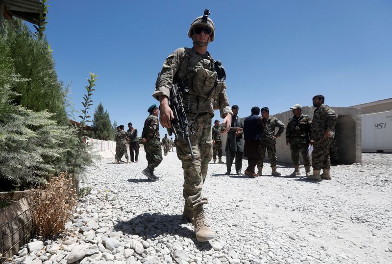 &copy; Reuters. FILE PHOTO: An U.S. soldier keeps watch at an Afghan National Army (ANA) base in Logar province, Afghanistan