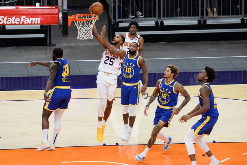 © Reuters. NBA: Golden State Warriors at Phoenix Suns