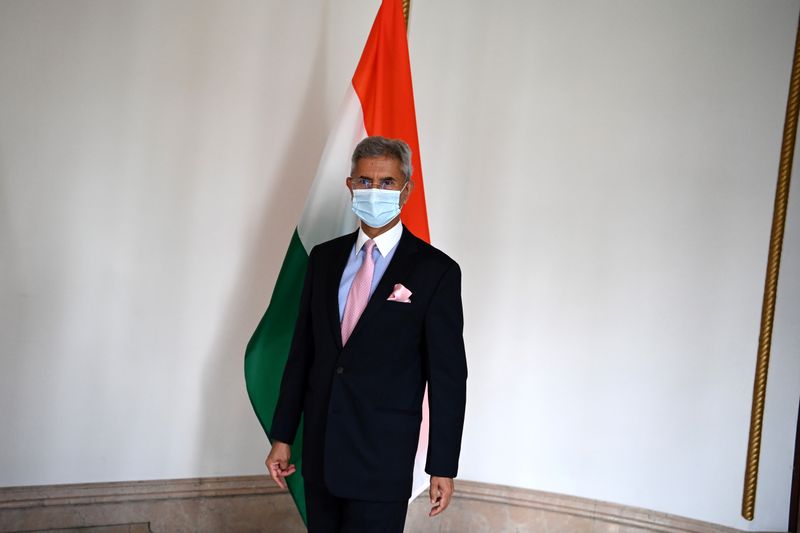 &copy; Reuters. وزير خارجية الهند: لن ندخر جهدا في القبض على منفذي التفجير خارج سفارة إسرائيل
