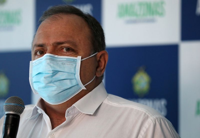 &copy; Reuters. Ministro da Saúde, Eduardo Pazuello, em Manaus