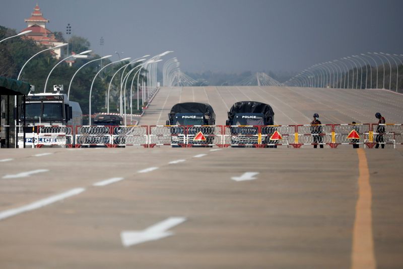 &copy; Reuters. Myanmar&apos;s police checkpoint is seen on the way to the congress compound in Naypyitaw