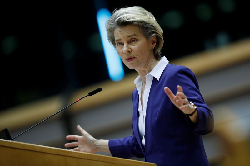 &copy; Reuters. Imagen de archivo. La presidenta de la Comisión Europea, Ursula Von Der Leyen, se dirige a los legisladores europeos, Bruselas