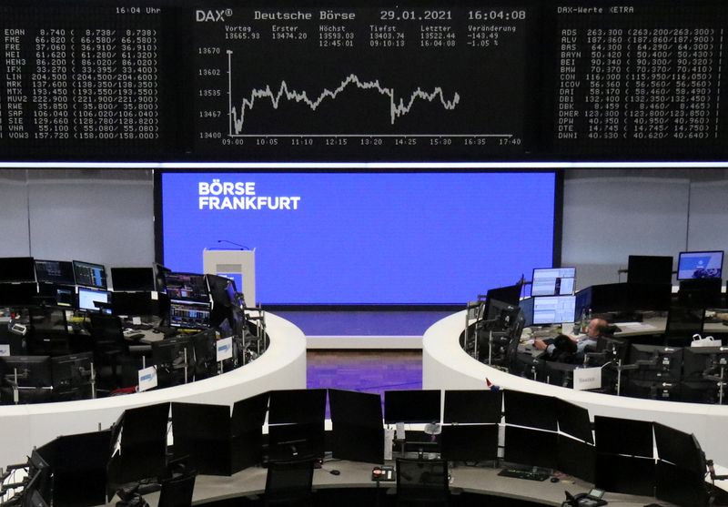 © Reuters. FILE PHOTO:  The German share price index DAX graph is pictured at the stock exchange in Frankfurt