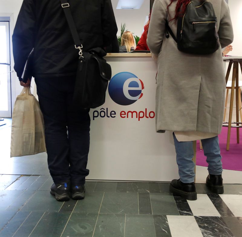 &copy; Reuters. People visit the Pole Emploi (National Agency for Employment) stand at the Young Entrepreneurs fair in Paris