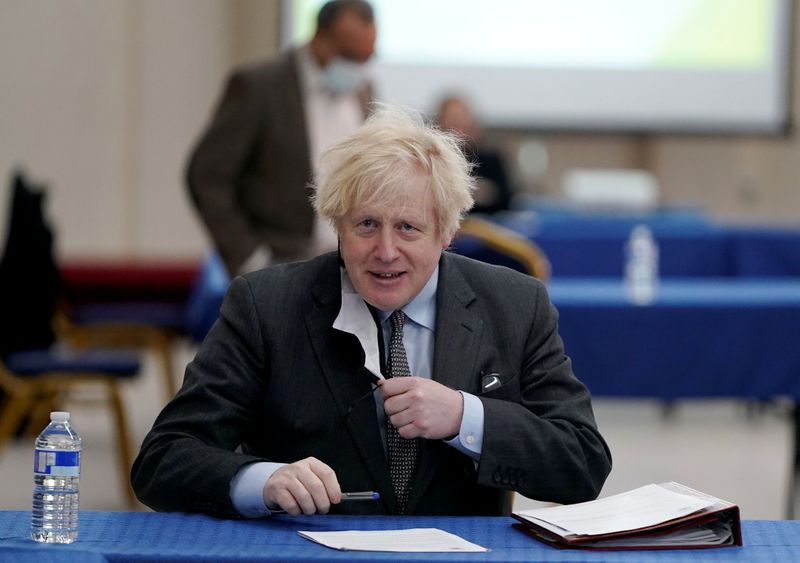 &copy; Reuters. Boris Johnson visits vaccination centre in Batley