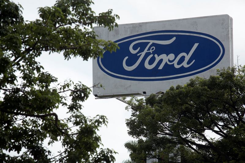 &copy; Reuters. Ford logo is pictured at Ford Motor Co plant in Taubate