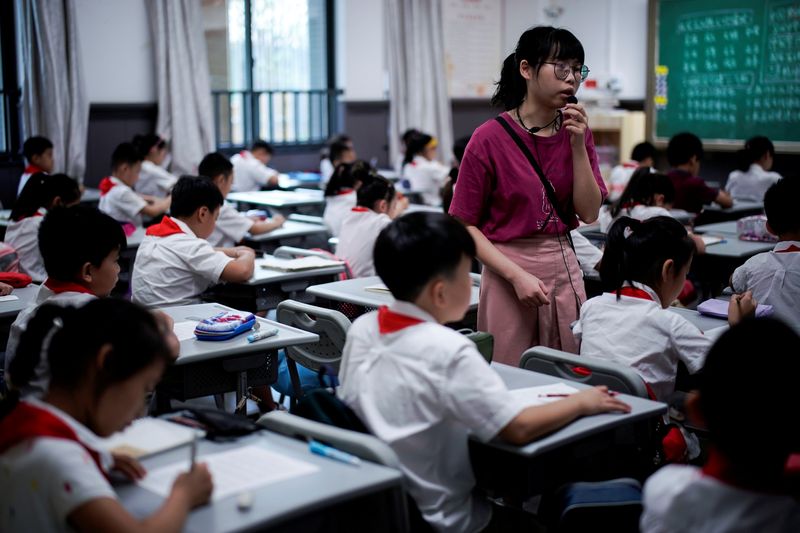 © Reuters. FILE PHOTO: The coronavirus disease (COVID-19) outbreak, in Wuhan