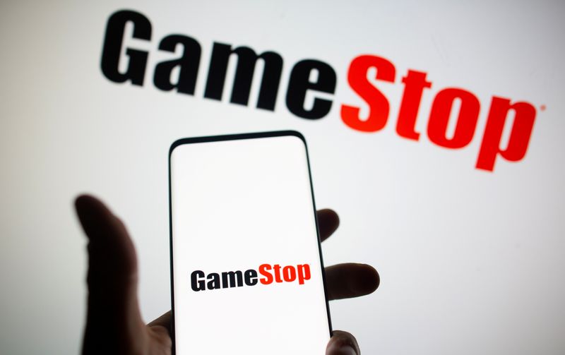 &copy; Reuters. FILE PHOTO: GameStop logo is seen in this illustration