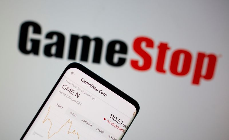 &copy; Reuters. FILE PHOTO: GameStop stock graph is seen in front of the company&apos;s logo