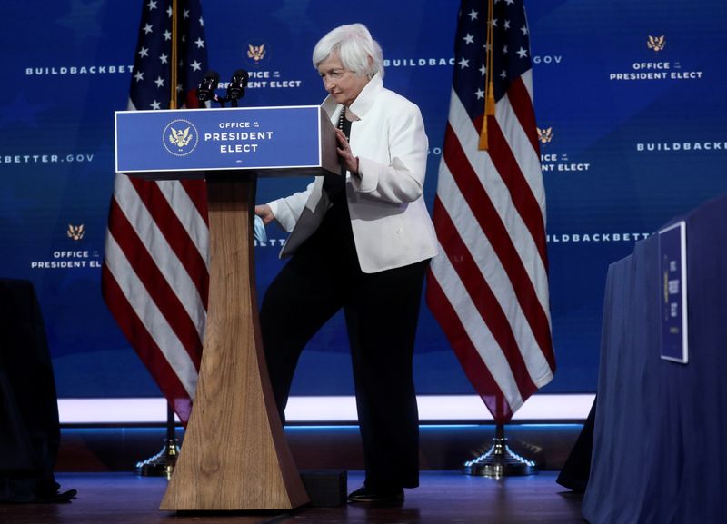 &copy; Reuters. IMAGEN DE ARCHIVO, La secretaria del Tesoro, Janet Yellen, durante una actividad del ahora presidente de Estados Unidos, Joe Biden, en Wilmington, Delaware, EEUU