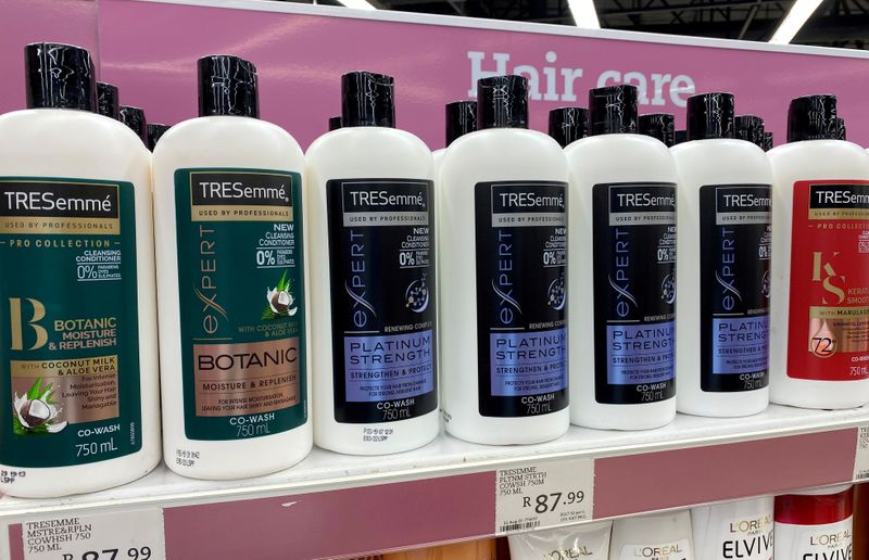 © Reuters. FILE PHOTO: TRESemme products, a Unilever Plc brand are seen on a shelf