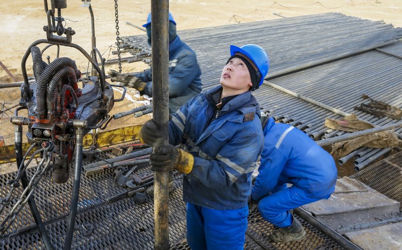 &copy; Reuters. قازاخستان تريد التعويض عن إنتاج النفط الزائد بموجب اتفاق أوبك+