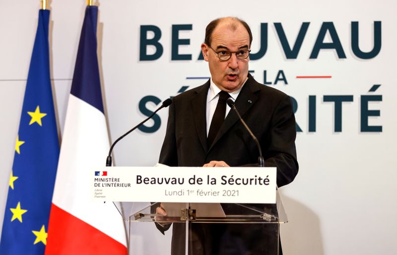 &copy; Reuters. رئيس وزراء فرنسا يقول لا حاجة لفرض إجراءات إغلاق عام جديدة في الوقت الحالي