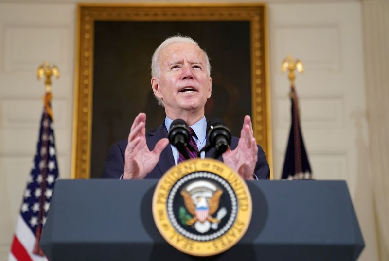 &copy; Reuters. Biden diz que Congresso pode fazer mais para ajudar economia em crise