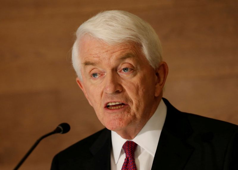 © Reuters. FILE PHOTO - President and CEO of the U.S. Chamber of Commerce Thomas J. Donohue gives a speech in a meeting at the American Chamber of Commerce of Mexico