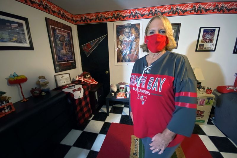 &copy; Reuters. &quot;We&apos;re about to become title town,&quot; says lifelong Bucs superfan in Tampa, Florida