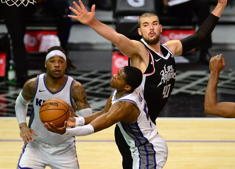 &copy; Reuters. NBA: Sacramento Kings at Los Angeles Clippers