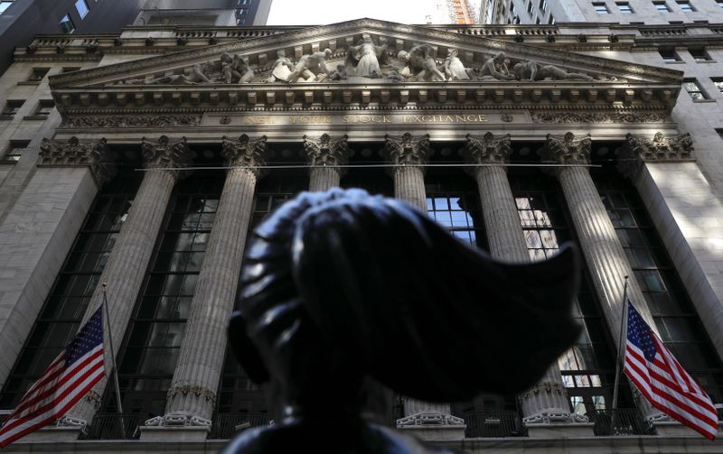 &copy; Reuters. New York Stock Exchange (NYSE) building after the start of Thursday&apos;s trading session in New York