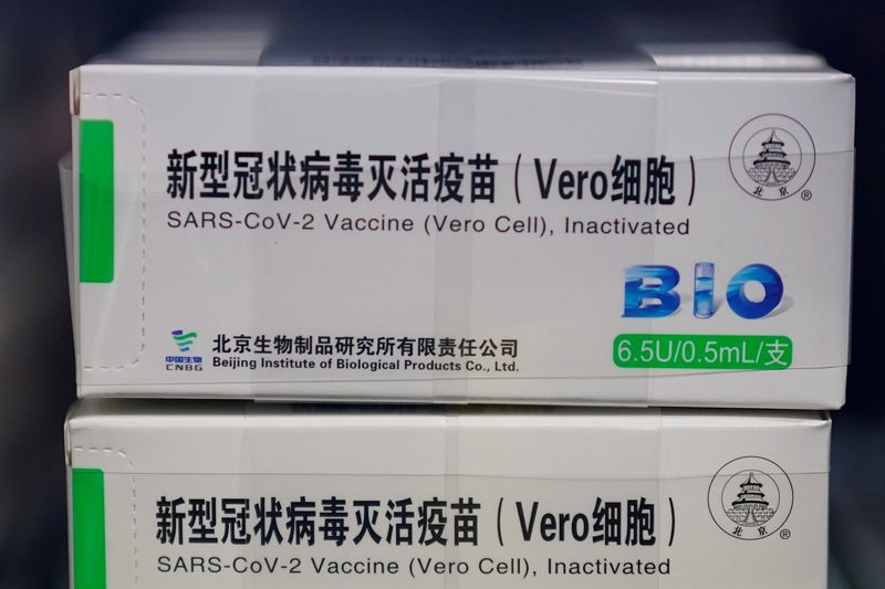 &copy; Reuters. Caixas com vacinas da Sinopharm contra Covid-19 em Xangai