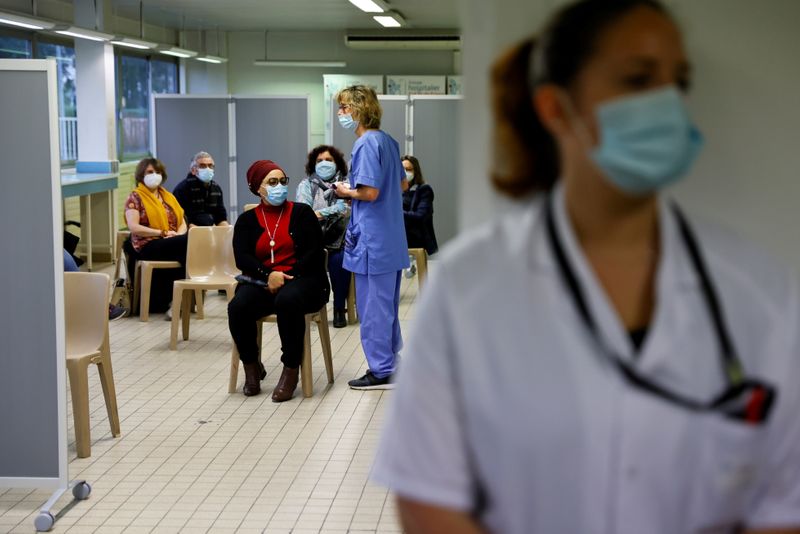 &copy; Reuters. CORONAVIRUS/FRANCE: LA CIRCULATION DU VARIANT DIT ANGLAIS RESTE POUR L&apos;INSTANT MAÎTRISÉE, SELON LINA