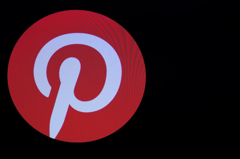 &copy; Reuters. FILE PHOTO: Screens display the company logo for Pinterest Inc. during the company&apos;s IPO on the front of the NYSE in New York