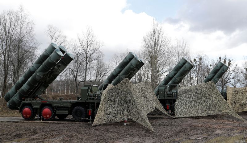 &copy; Reuters. الرئاسة التركية: لن نتراجع عن امتلاك منظومة صواريخ إس-400 الروسية