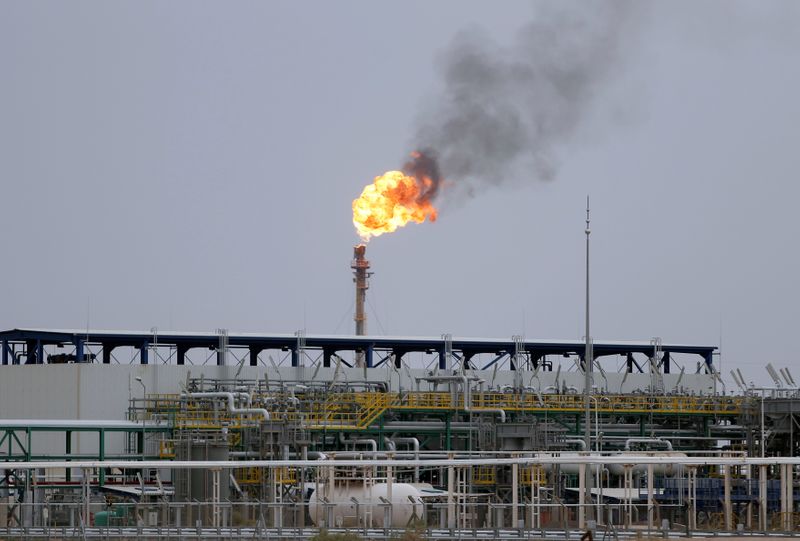 &copy; Reuters. 原油先物は急伸、中東の緊張巡る懸念で