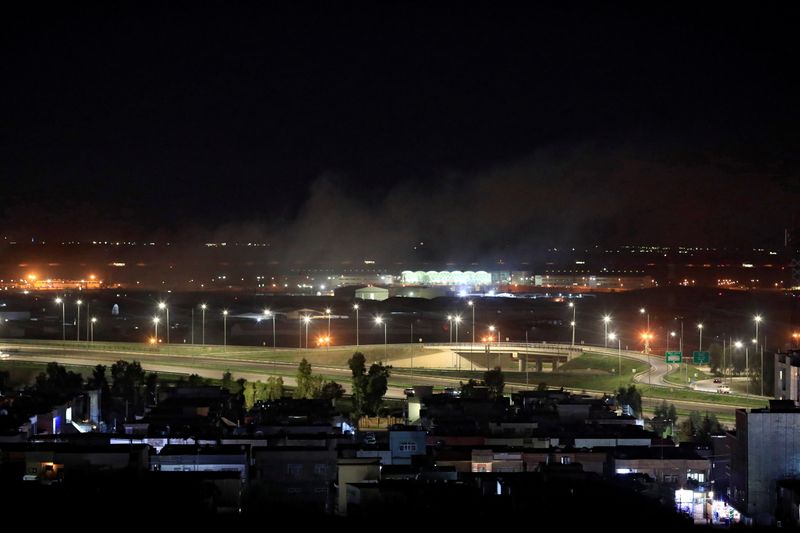 &copy; Reuters. Smoke rises over the Erbil