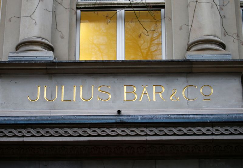 &copy; Reuters. FILE PHOTO: The logo of Swiss private bank Julius Baer is seen in Zurich
