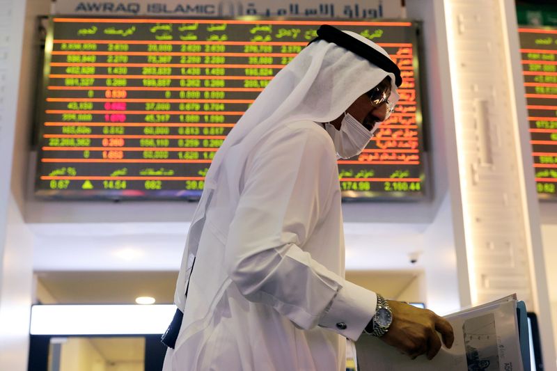 &copy; Reuters. معظم أسواق الأسهم في الشرق الأوسط تغلق على ارتفاع، ودبي تتخلف عن الركب