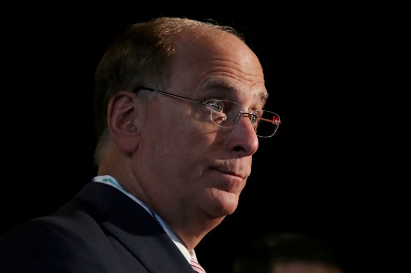 &copy; Reuters. FILE PHOTO: Larry Fink, Chief Executive Officer of BlackRock, stands at the Bloomberg Global Business forum in New York