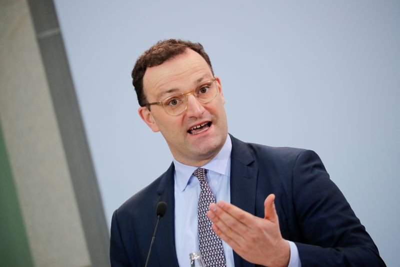 &copy; Reuters. FOTO DE ARCHIVO: El ministro de Sanidad alemán, Jens Spahn, en Berlín