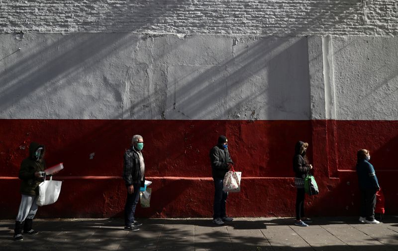 &copy; Reuters. Outbreak of the coronavirus disease (COVID-19), in Buenos Aires